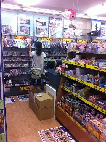 カミカミ大王の適当ブログ♪-アニメイト三宮店 内 (1)
