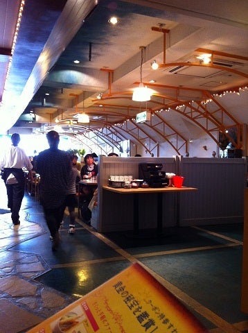 カミカミ大王の適当ブログ♪-メルボルンハウス 店内