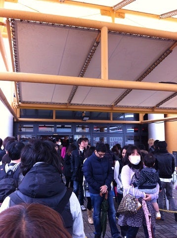 カミカミ大王の適当ブログ♪-海遊館 人ごみ