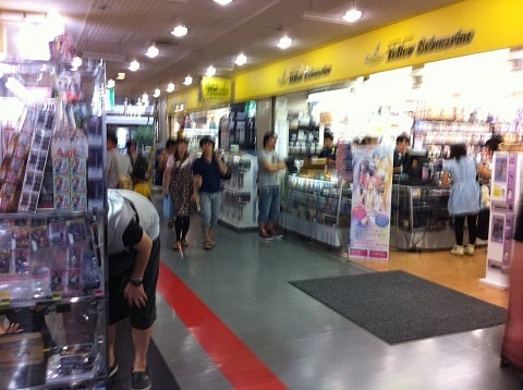 カミカミ大王の適当ブログ♪-三宮ヲタクストリート (1)