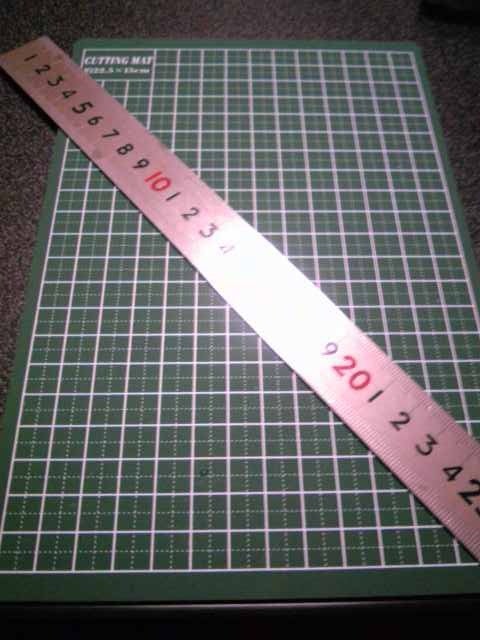 カミカミ大王の適当ブログ♪-ステンレス物差しとカットシート